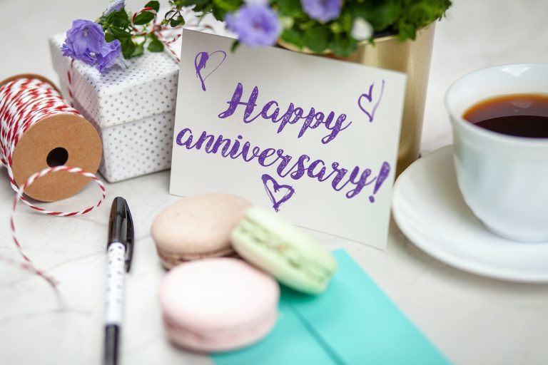 anniversary gifts malta