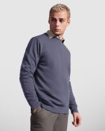cuffs and hem. Reinforced covered seams in inside collar.