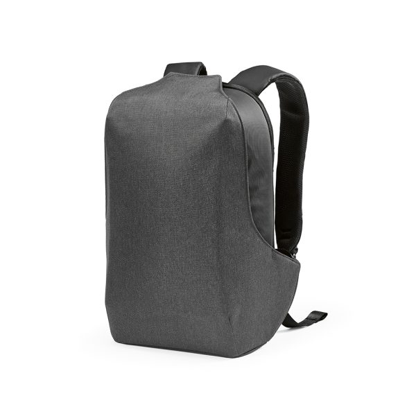 The Abrantes is a 20L backpack made from rPET with PU coating featuring a hidden TSA-approved lock. All panels have an anti-cut layer to protect the contents. Inside is a dedicated compartment for a 17" laptop