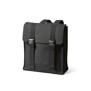 The Edinburgh 22L backpack with dual buckle closure is crafted from recycled PU and rPET