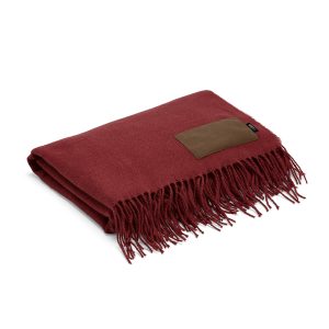 Snuggle guilt-free with our rPETsoft blanket