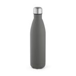 Mississippi 800 bottle 810ml capacity (770ml net) is made from recycled stainless steel and it is a statement in sleek minimalist matt. The double walled insulation will keep your drinks hot for 14 hours and cold for 48 hours. It’s leakproof and dishwasher-proof. An attractive accessory to help you stay hydrated. Available in 15 vibrant colours and 4 different capacities. Supplied in an eco-friendly individual kraft box.