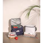 CANCUN. Thermal bag in 600D recycled polyester with adjustable webbing strap 7 L - Image 3