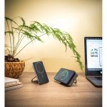 WARSHEL 5. 5'000 mAh magnetic power bank with 15W superfast wireless charger in recycled ABS (100% rABS) with stand - Image 4