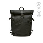 roll-top backpack in rPET. It boasts a high-quality buckle closure a large central compartment