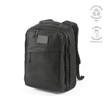 1 hidden front pocket and a small pocket with a zip behind the top handle to hold a 17” laptop. Delivered in an individual recycled cotton bag and individual kraft box.