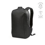 a pocket with RFID protection and a zipped compartment to separate your personal belongings. A padded lumber support