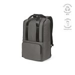 back padding and a trolley strap to use while travelling. Presented in a recycled cotton bag and individual kraft box.