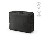 with PU coating. It offers a 4.5L capacity with two spacious zippered compartments and a side hook to hang it. Ideal organisation while travelling. Available in 2 colours.