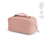 a smaller pocket and allows easy access to the contents (3.5L). Water resistant